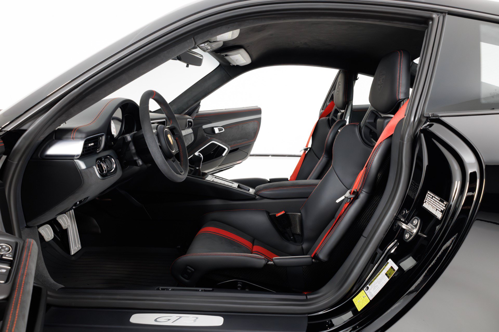 Used 2018 Porsche 911 GT3 RWD image 15