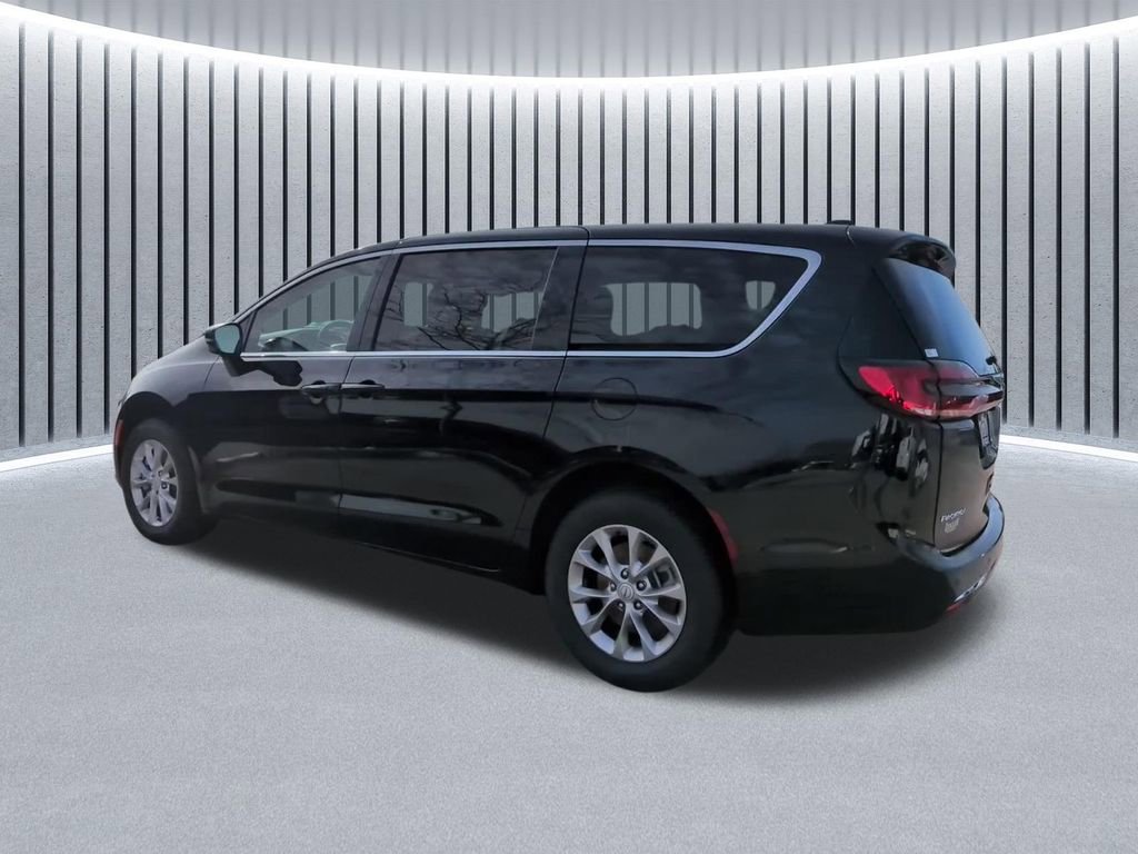 New 2026 Chrysler Pacifica Limited w/ Uconnect Theater Family Group image 11