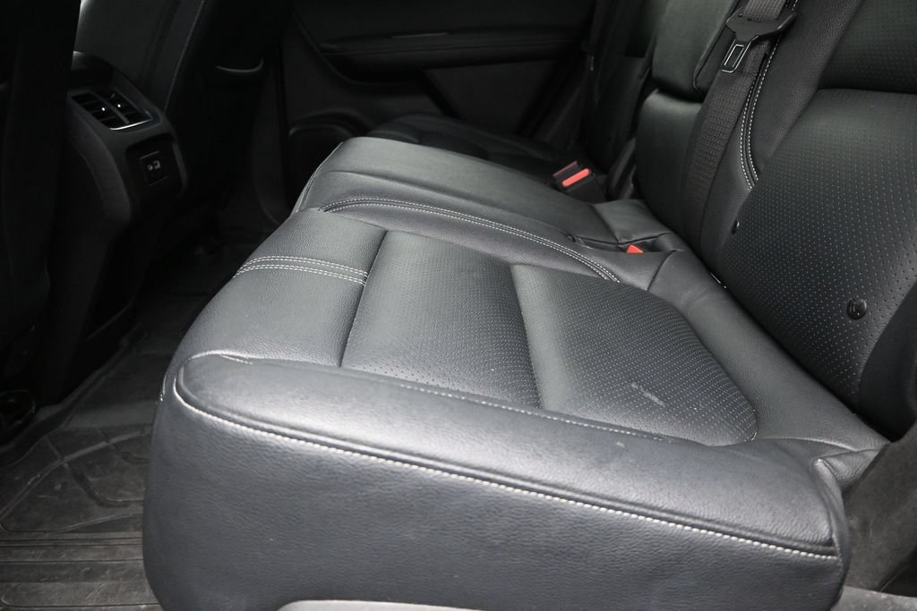 Used 2023 Chevrolet Blazer LT w/ Midnight/Sport Edition FWD image 16