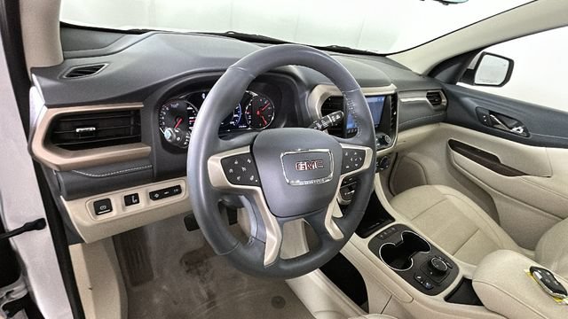 Used 2023 GMC Acadia Denali w/ Denali Ultimate Package AWD/4WD image 13