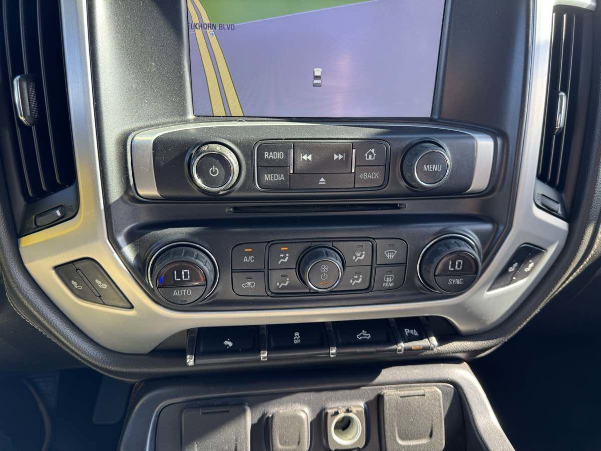 Used 2015 GMC Sierra 1500 SLT w/ SLT Crew Cab Value Package image 29