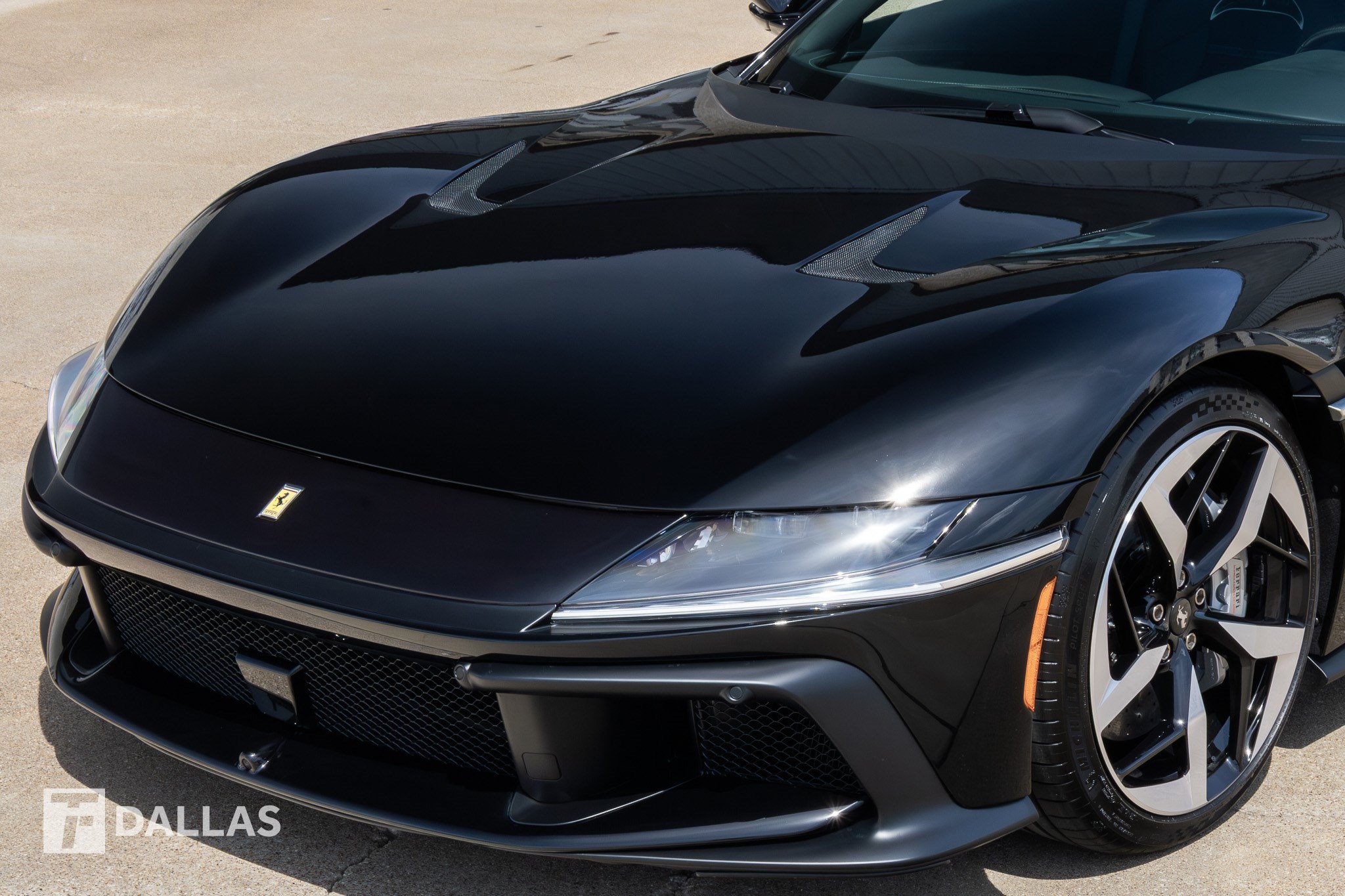 Used 2025 Ferrari 12Cilindri RWD image 7
