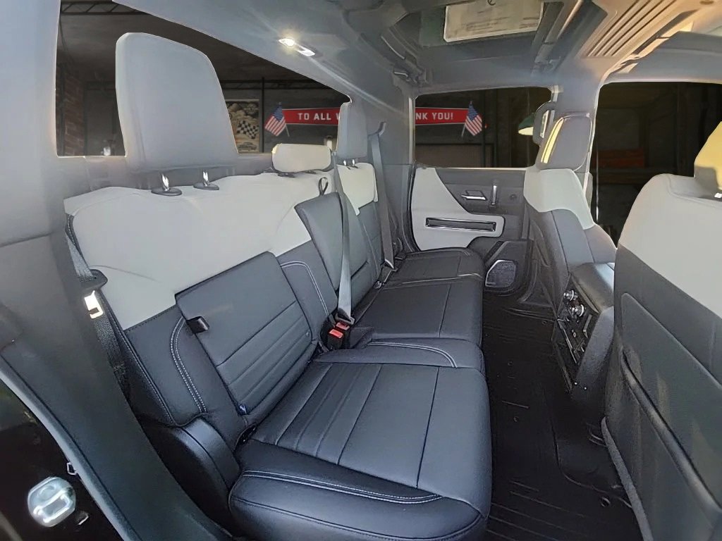 New 2026 GMC Hummer EV 4x4 Crew Cab image 9