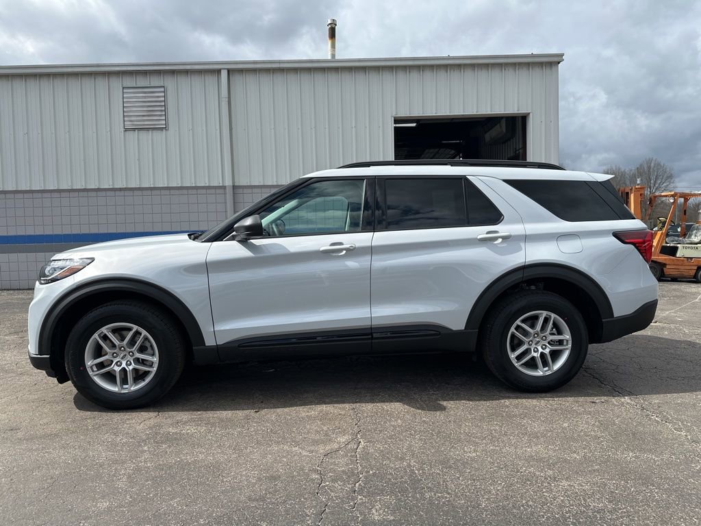 New 2026 Ford Explorer Active image 6
