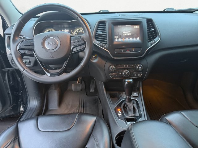 Used 2021 Jeep Cherokee Latitude Plus FWD image 10