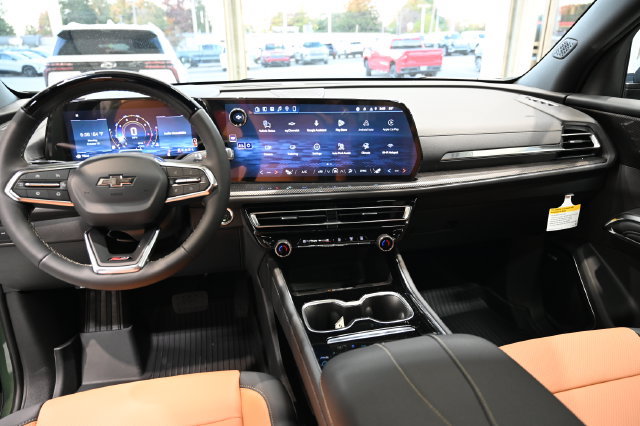New 2027 Chevrolet Traverse Z71 w/ Enhanced Driving Package AWD/4WD image 13