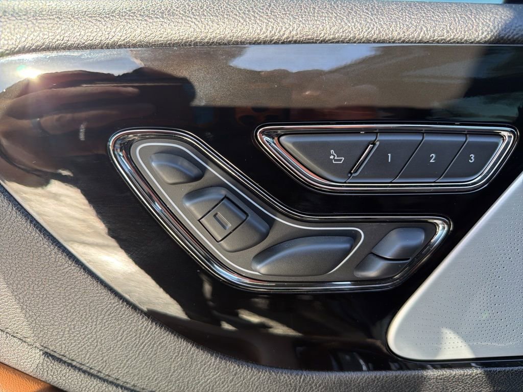 Used 2022 Lincoln Aviator Reserve w/ Equipment Group 201A image 24