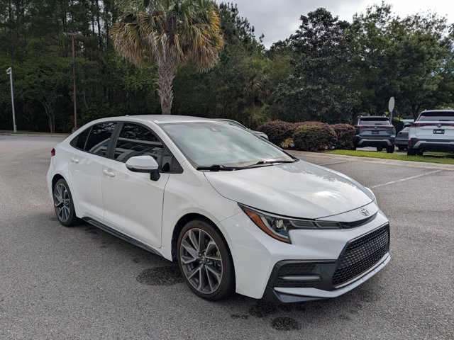 Used 2021 Toyota Corolla SE FWD image 3