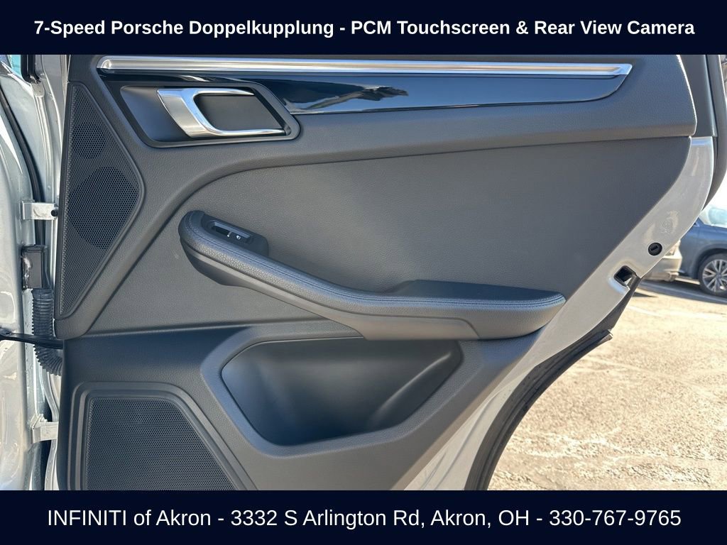 Used 2017 Porsche Macan AWD/4WD image 26