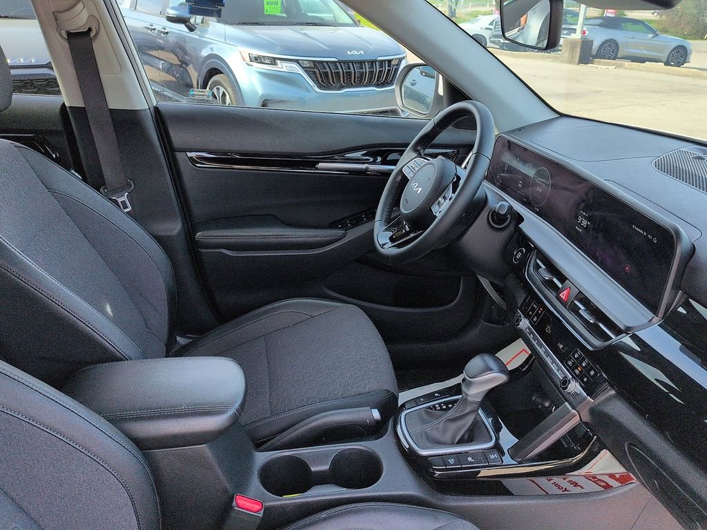 Used 2024 Kia Seltos S image 7