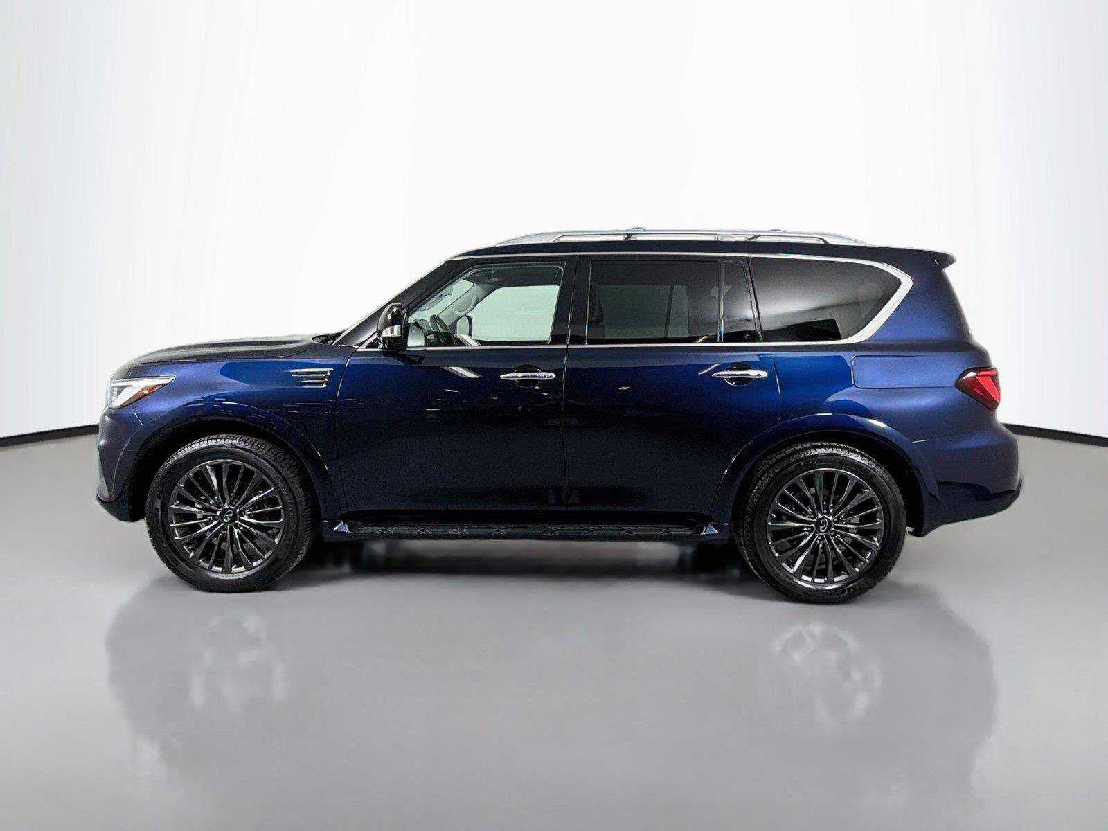 Used 2024 INFINITI QX80 Premium Select w/ Cargo Package AWD/4WD image 8