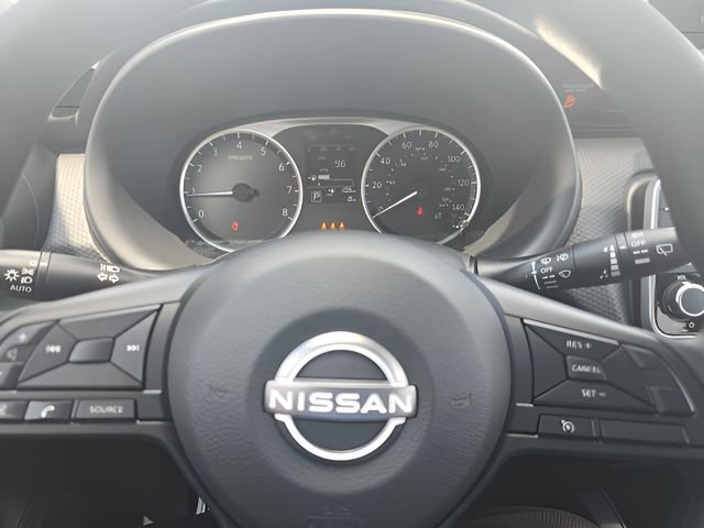New 2025 Nissan Kicks Play S FWD image 2