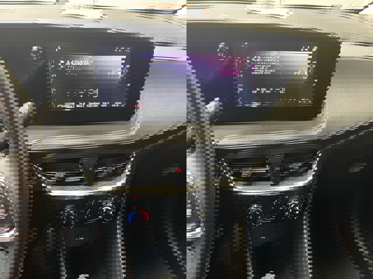 Used 2024 Buick Encore GX Sport Touring image 14