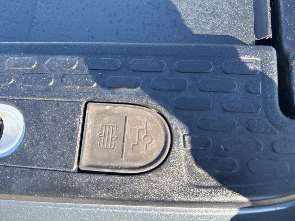 Used 2022 Rivian R1T Adventure image 30