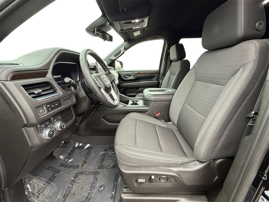 Used 2023 GMC Yukon SLE image 9