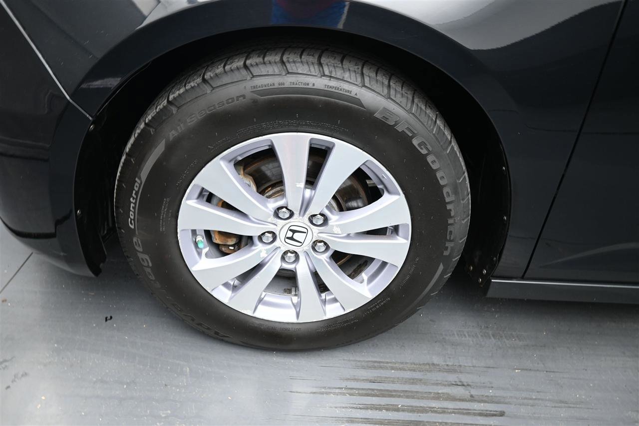Used 2015 Honda Odyssey EX image 17