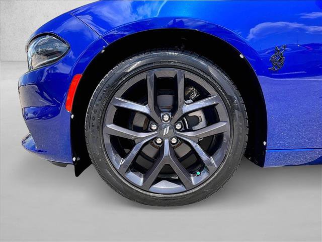 Used 2022 Dodge Charger SXT w/ Blacktop Package RWD image 10