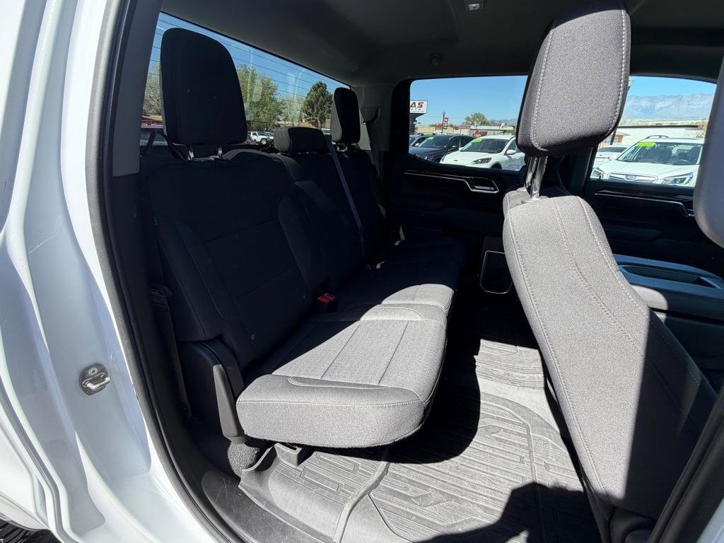 Used 2023 GMC Sierra 1500 SLE AWD/4WD image 12