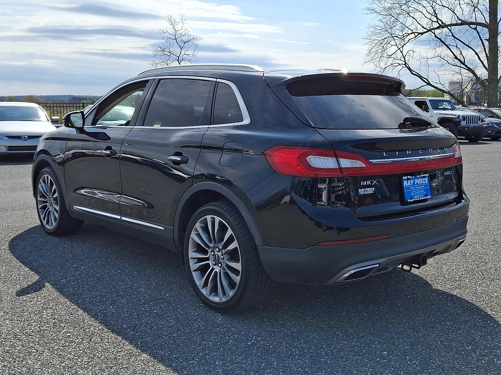 Used 2016 Lincoln MKX Reserve w/ Driver Assistance Package AWD/4WD image 4
