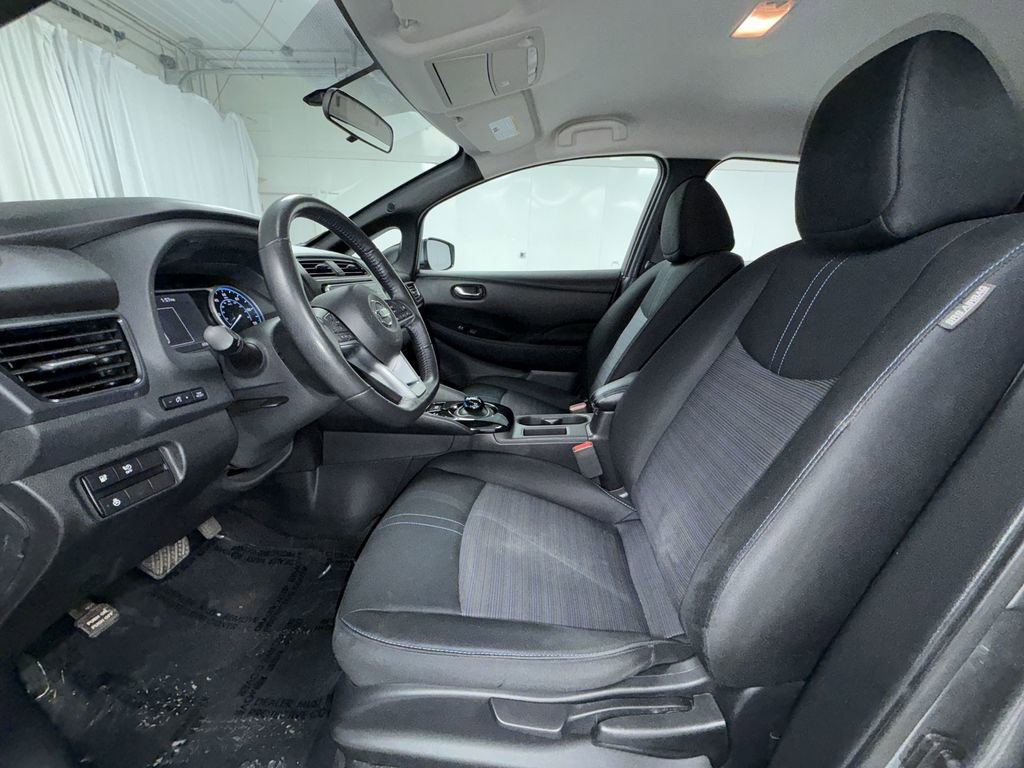 Used 2018 Nissan Leaf SV w/ SV All Weather Package FWD image 11