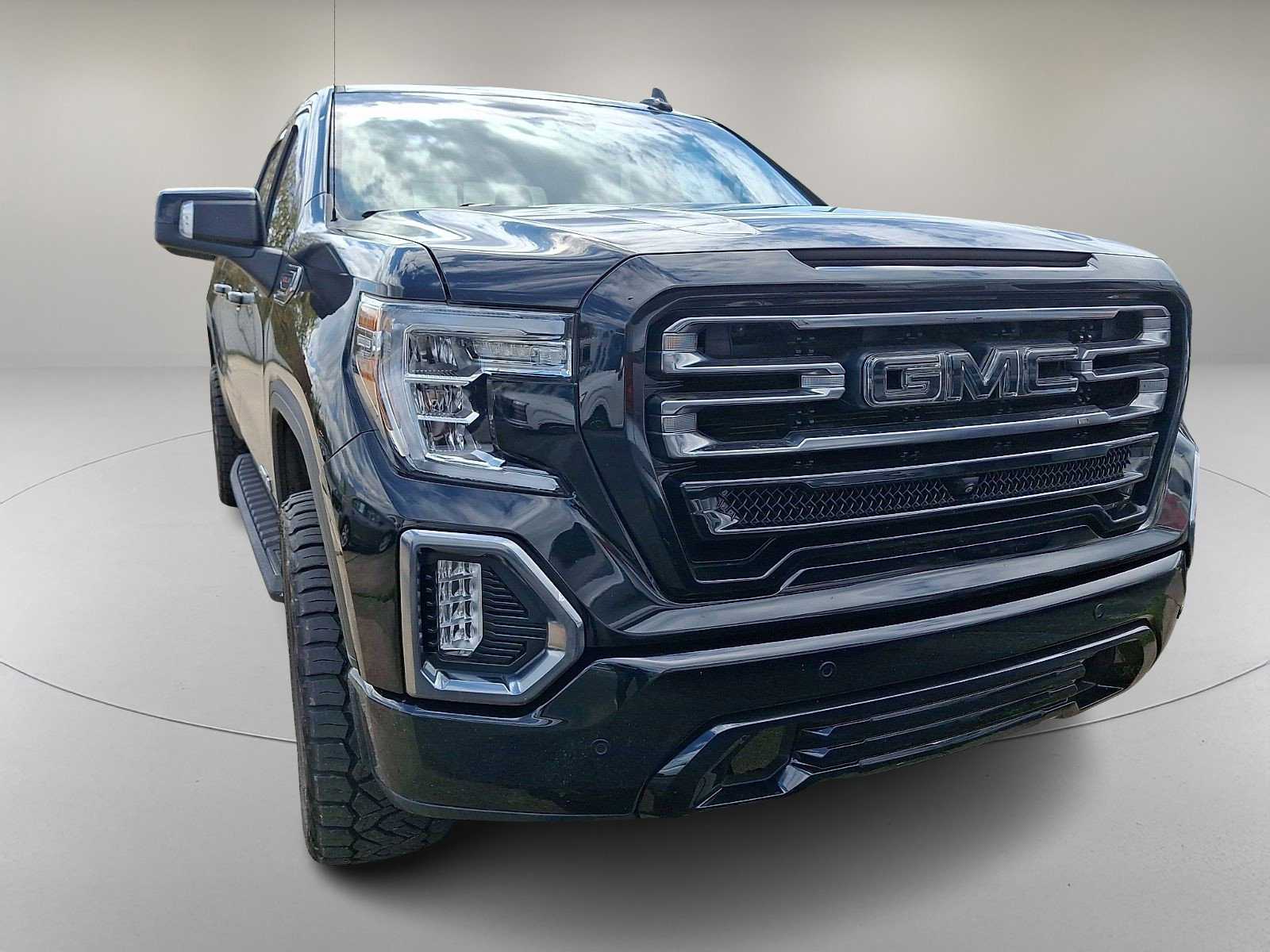 Used 2020 GMC Sierra 1500 AT4 w/ Off-Road Performance Package image 2