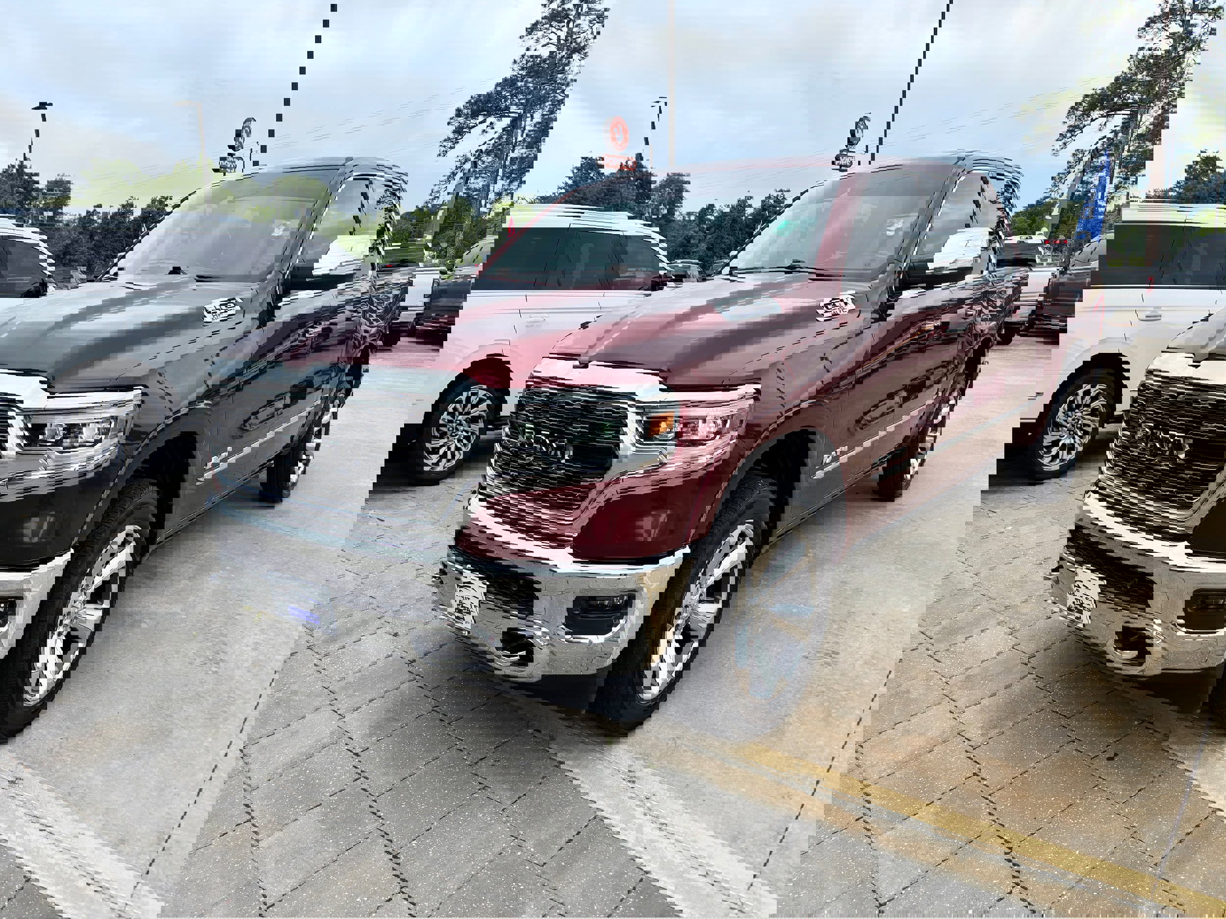 Used 2019 RAM 1500 Limited image 1