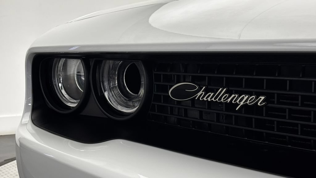 Used 2023 Dodge Challenger R/T Scat Pack RWD image 3