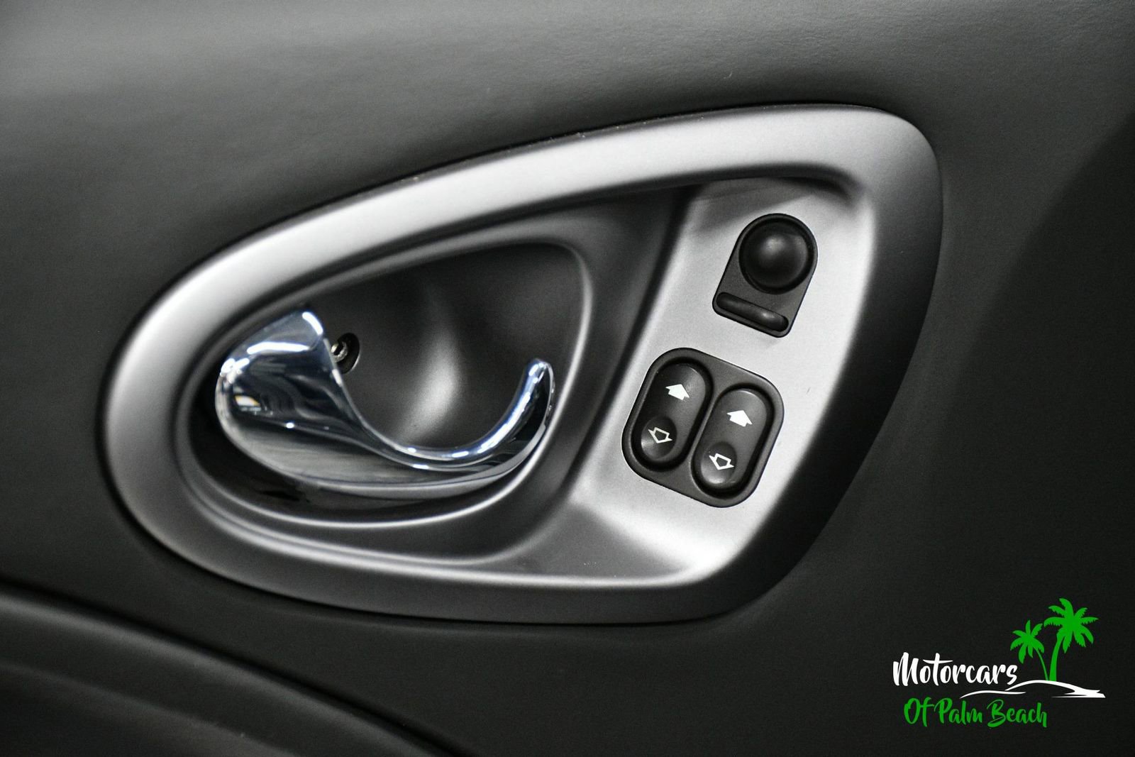 Used 2006 Aston Martin Vanquish S RWD image 38