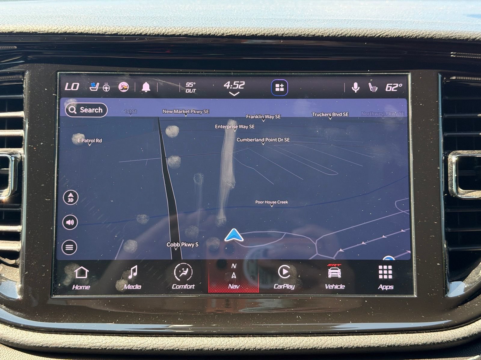 Used 2022 Dodge Durango SRT w/ Technology Group AWD/4WD image 26
