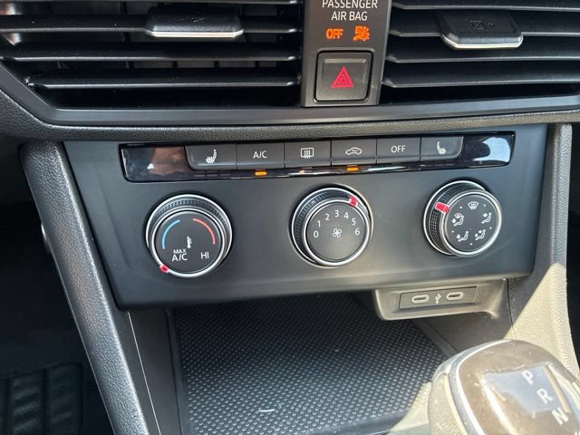 Certified 2024 Volkswagen Jetta Sport FWD image 22