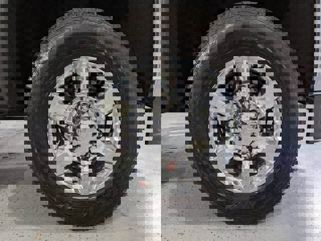 Used 2018 GMC Sierra 2500 SLT w/ Snow Plow Prep Package image 46