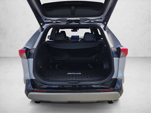 Used 2023 Toyota RAV4 XSE AWD/4WD image 6