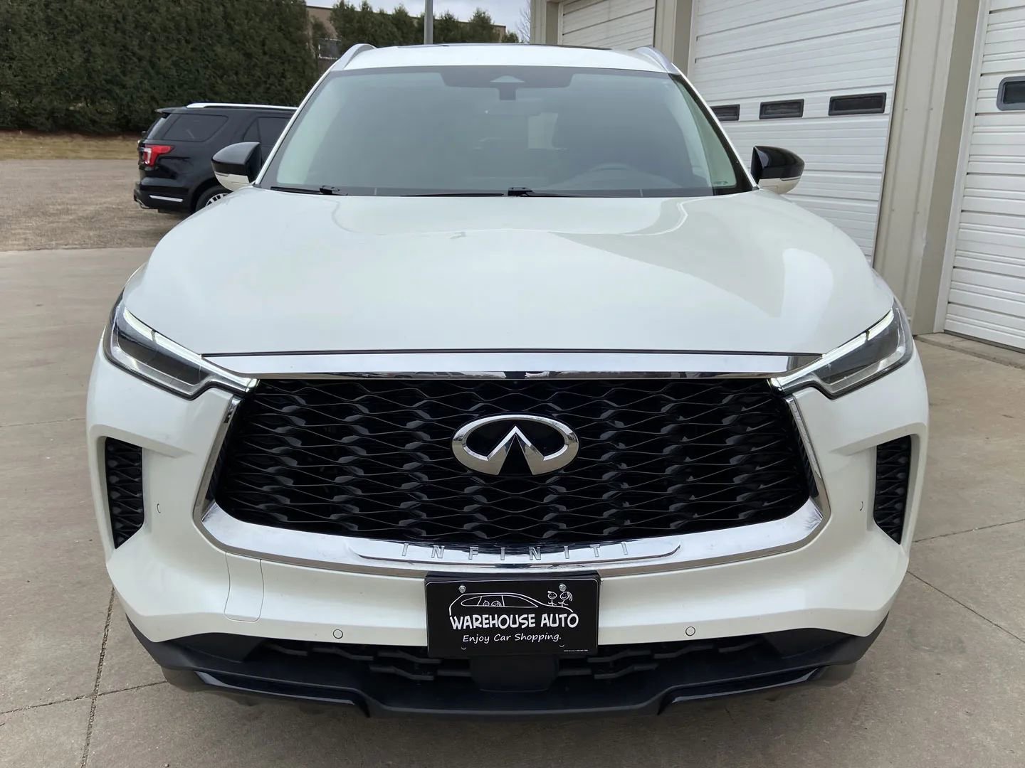 Used 2023 INFINITI QX60 Luxe w/ Cargo Package image 3