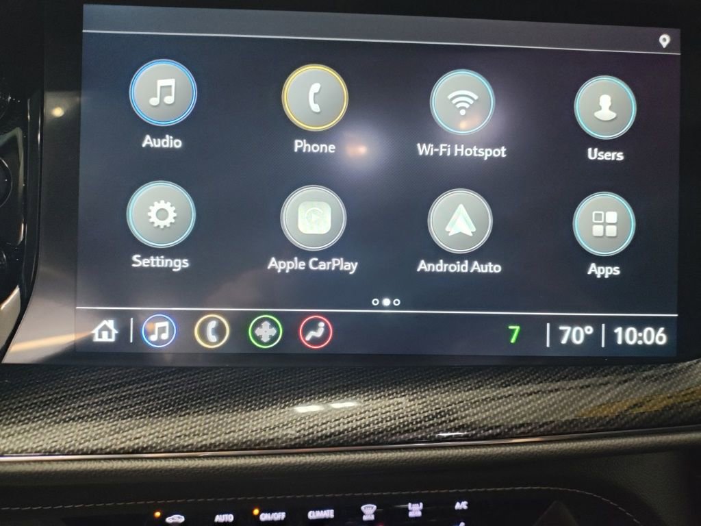 Used 2023 Buick Envision Essence image 29