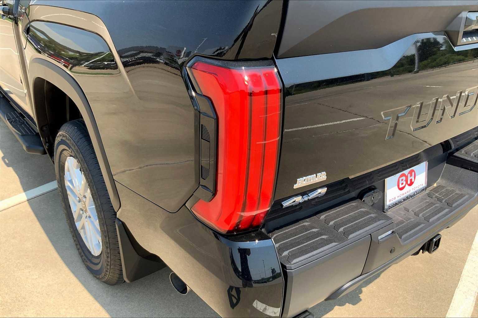 New 2026 Toyota Tundra SR5 image 14
