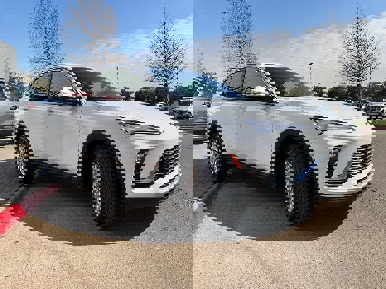 Used 2025 Buick Envista Preferred image 5