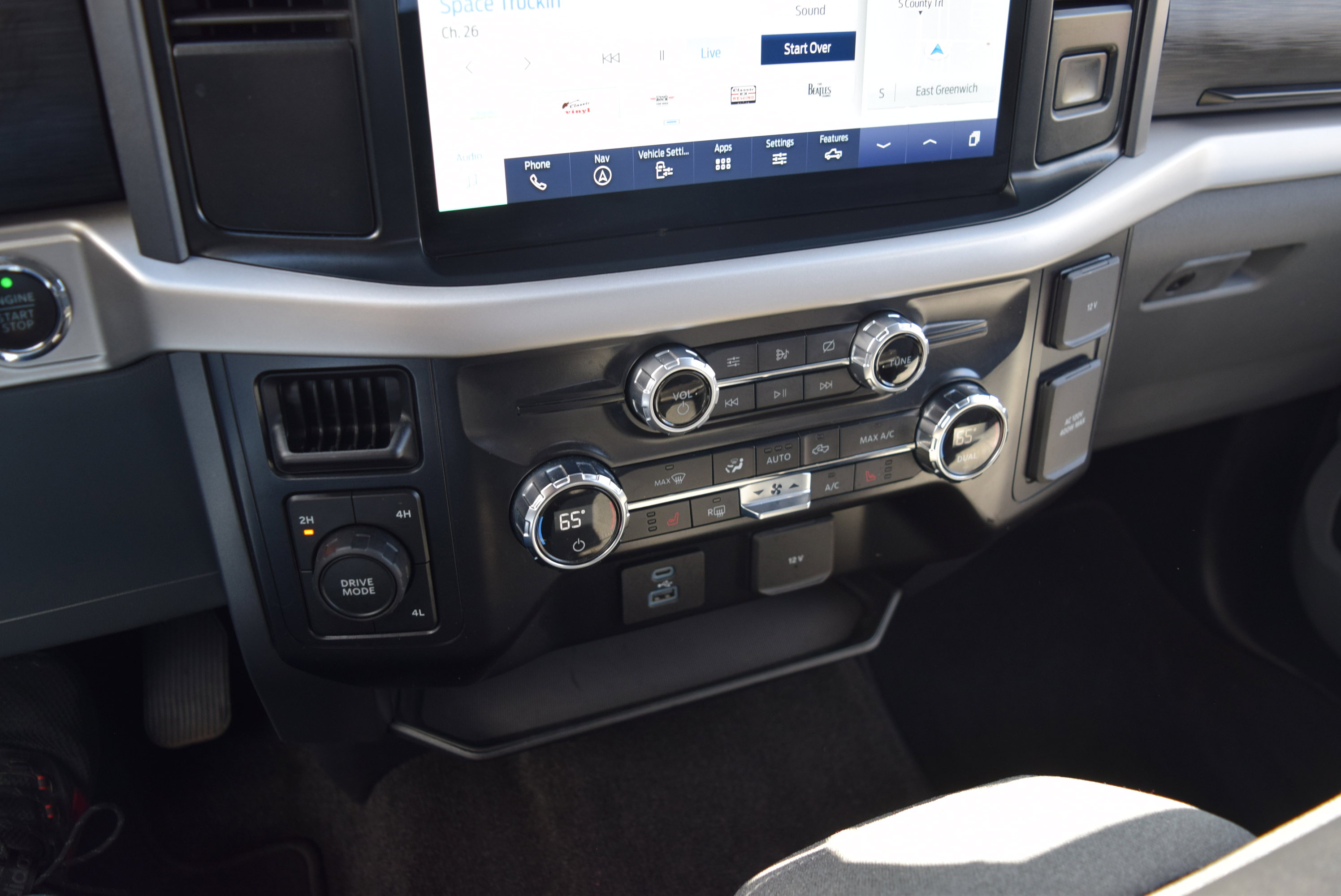 Used 2021 Ford F150 XLT w/ Equipment Group 302A High image 16