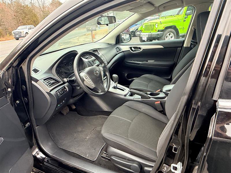 Used 2015 Nissan Sentra S image 11
