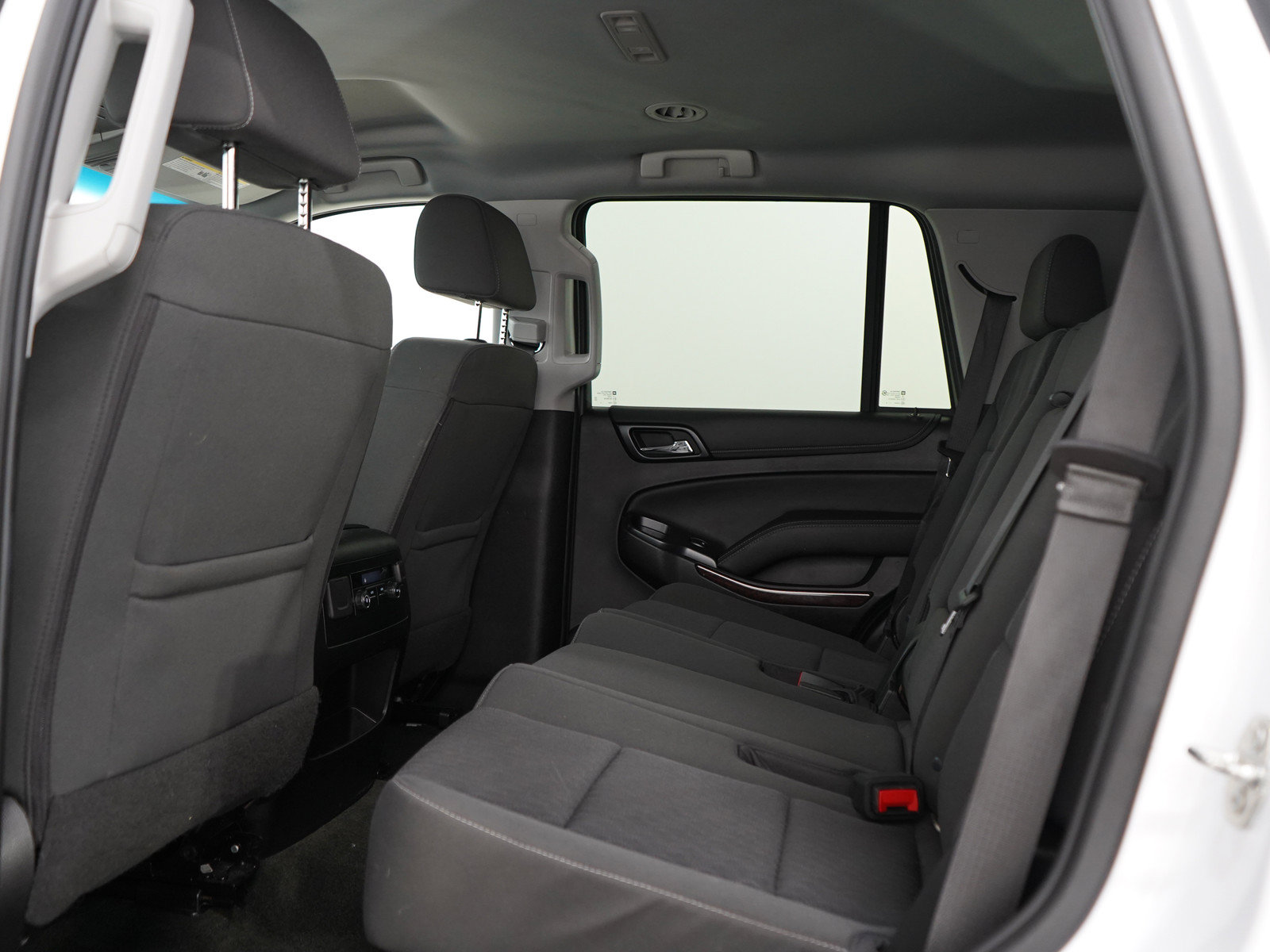 Used 2019 GMC Yukon SLE w/ SLE Value Package AWD/4WD image 18