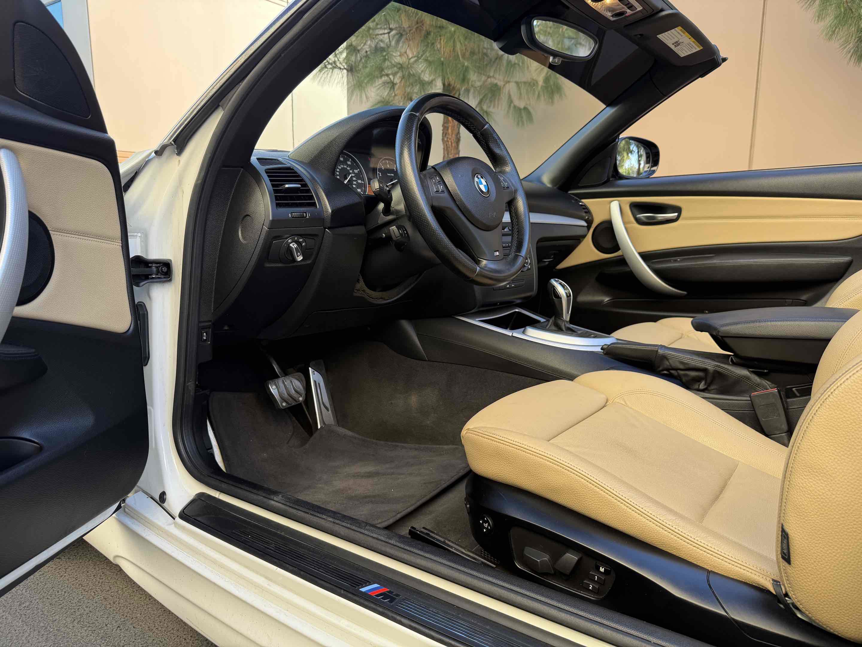 Used 2012 BMW 135i Convertible image 36