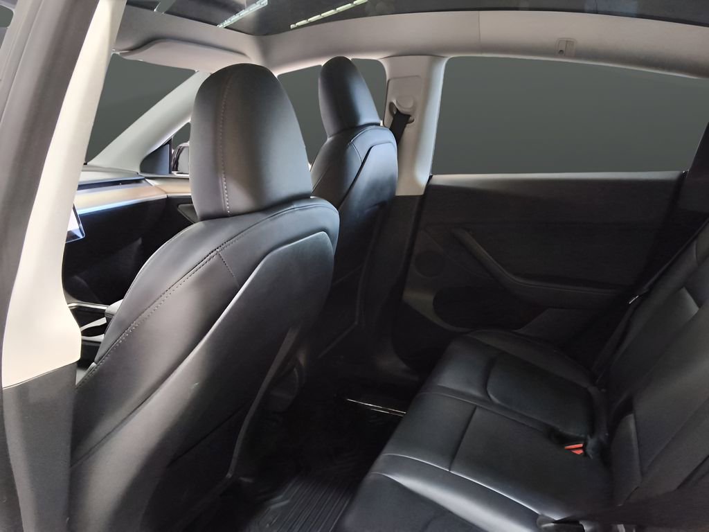 Used 2023 Tesla Model Y Long Range image 26