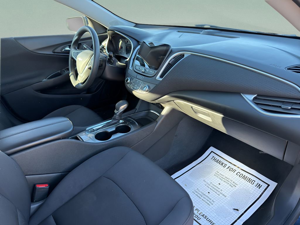 Used 2022 Chevrolet Malibu LT image 11