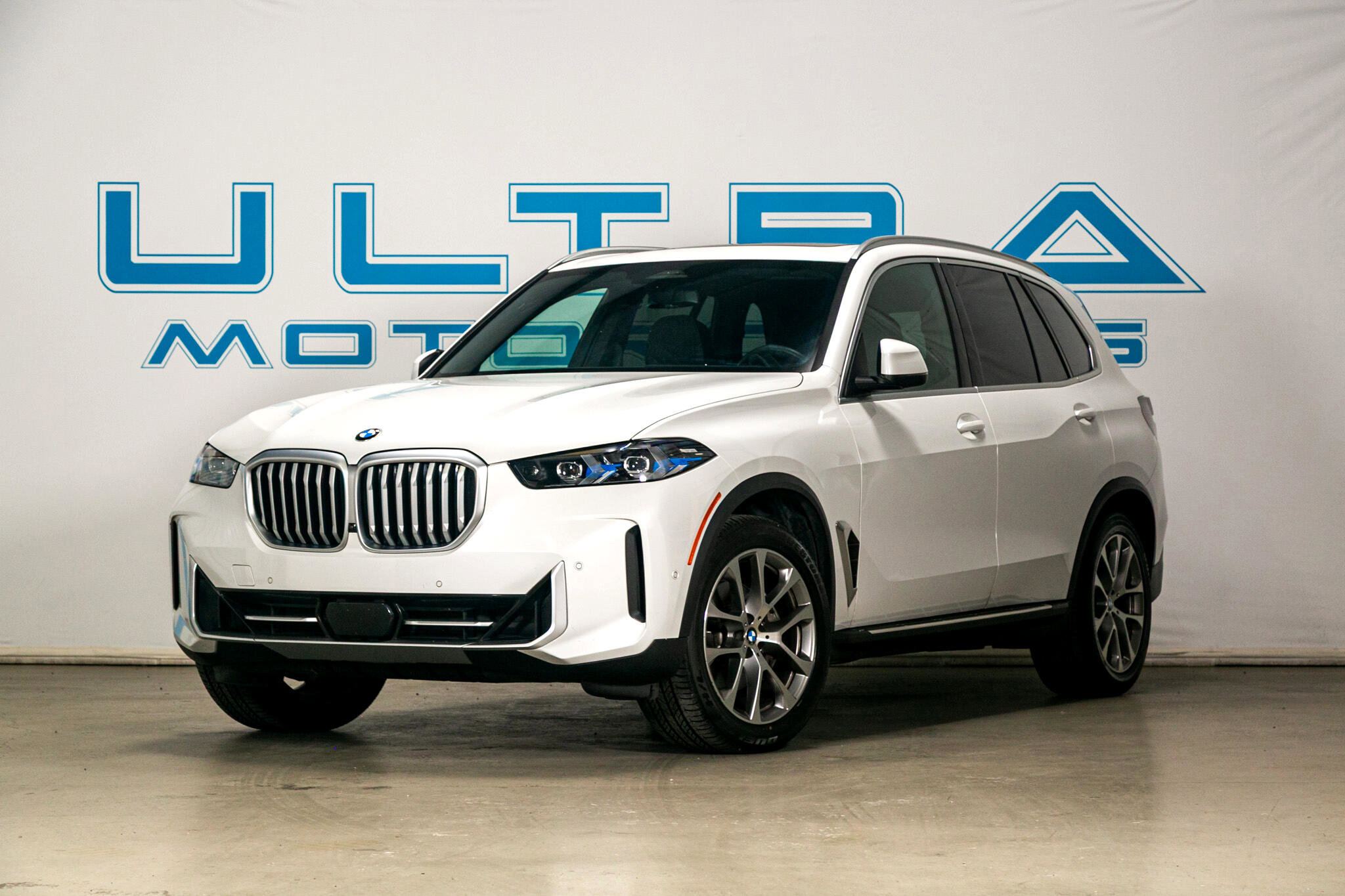 Used 2024 BMW X5 sDrive40i image 5