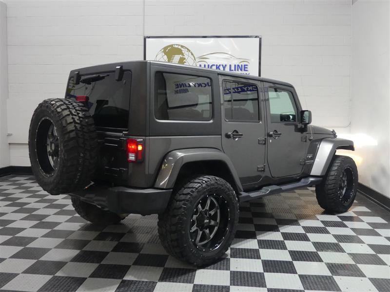 Used 2018 Jeep Wrangler Unlimited Sahara image 10
