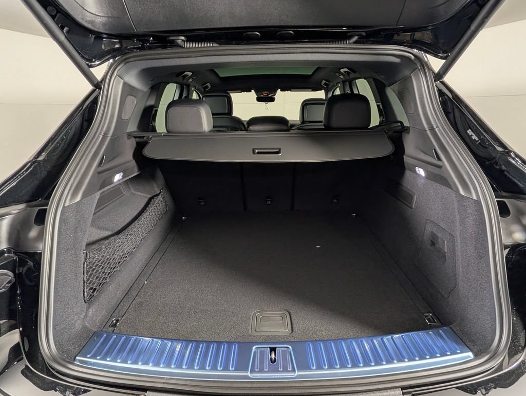 New 2026 Porsche Cayenne AWD/4WD image 17