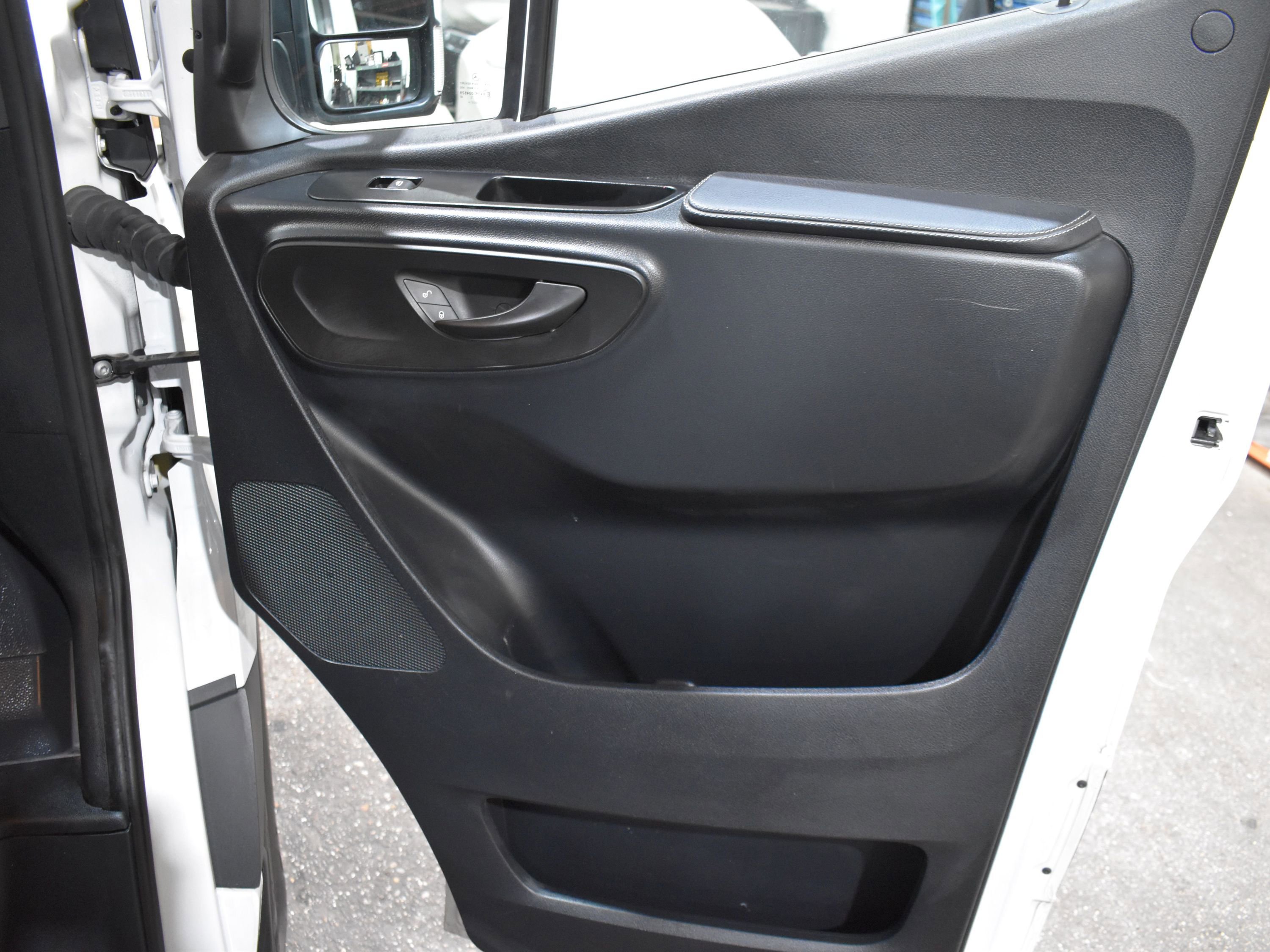 Used 2024 Mercedes-Benz Sprinter 2500 w/ Acoustic Package image 13