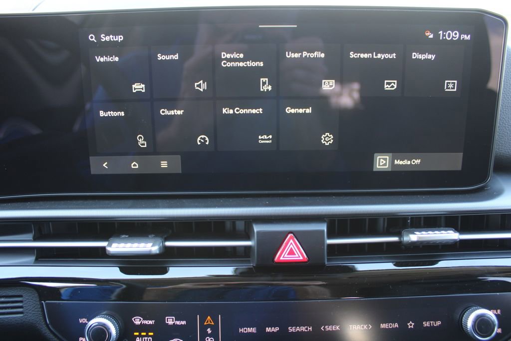 New 2026 Kia Sportage EX image 44