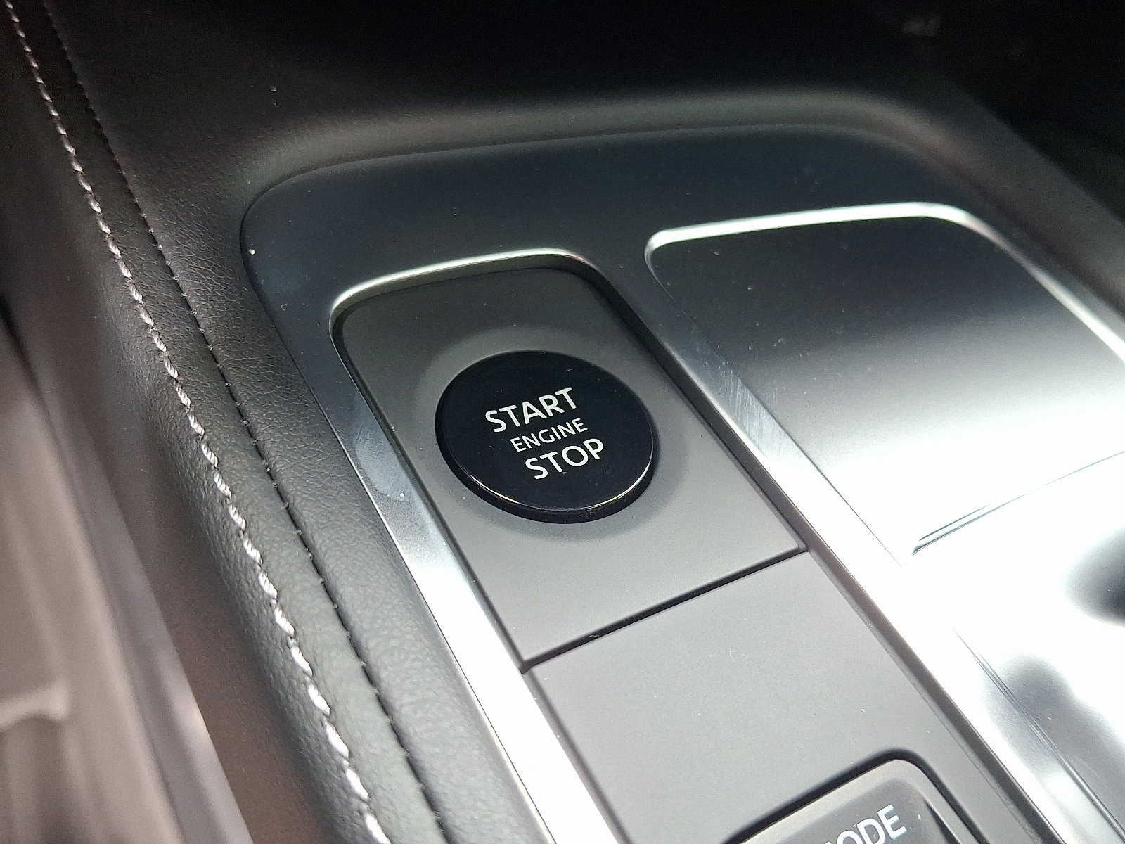 New 2026 INFINITI QX60 Luxe w/ Cargo Package image 17