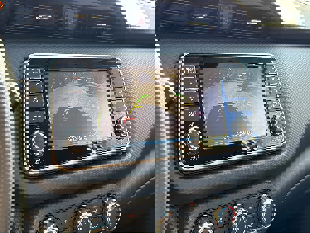 New 2025 Nissan Kicks Play S image 6