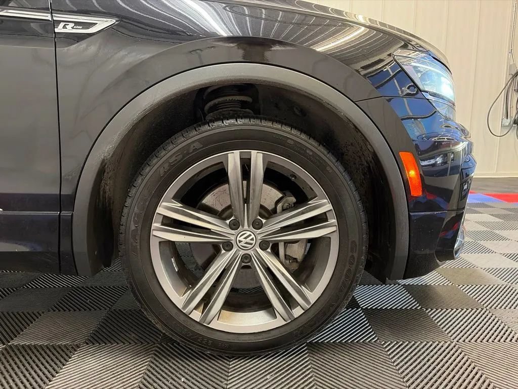 Used 2021 Volkswagen Tiguan SEL Premium R-Line AWD/4WD image 25